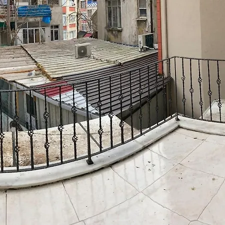 The Heart Of Kadikoy Apartment